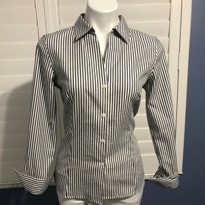 Jones New York Black and White button up